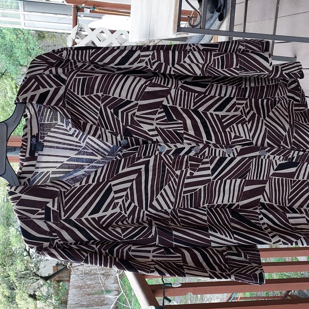 TOP SOLD SEPARATE East 5th jacket Size 1X Colors ,Tan, brown & Black.